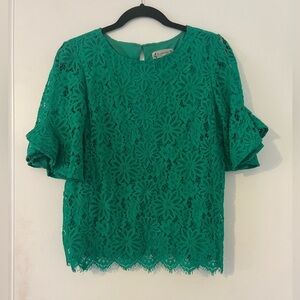 Nanette emerald Green Lace Top size S (F120)